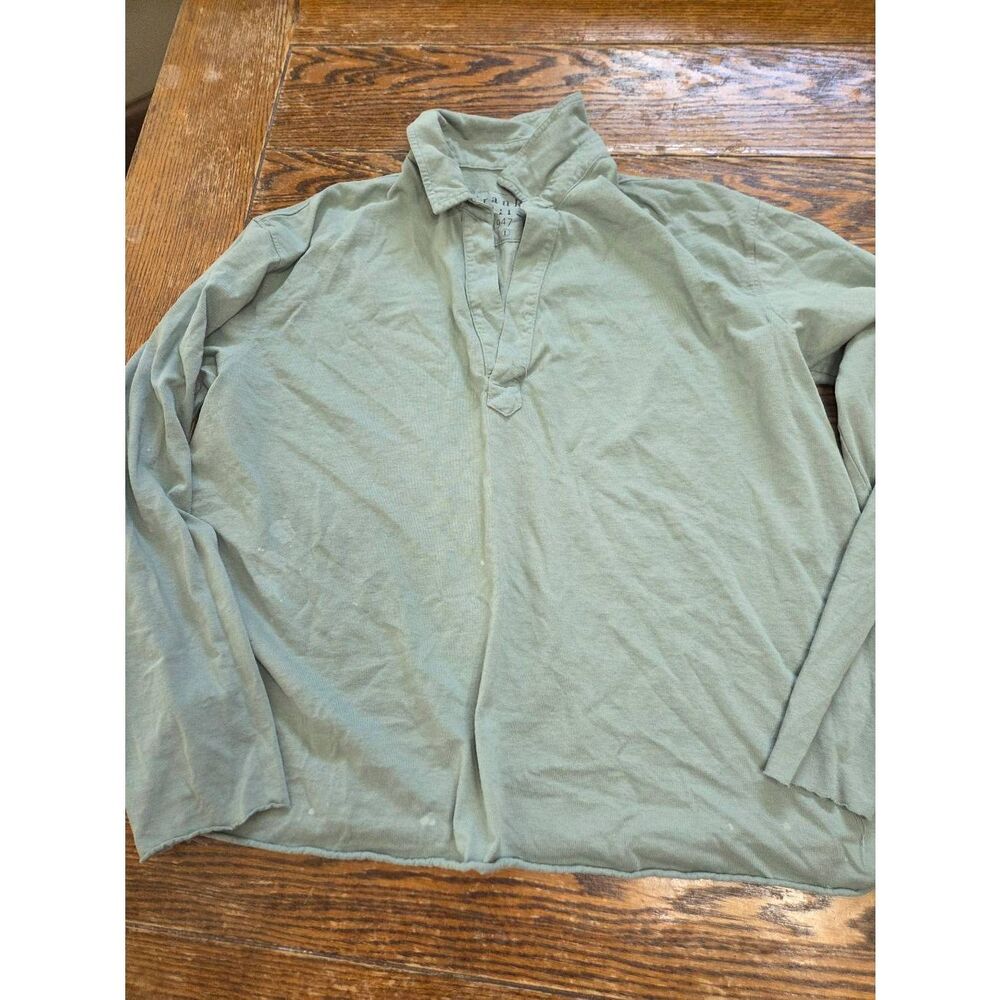 Frank & Eileen - Popover Henley in Sage sz Large dye defect!
